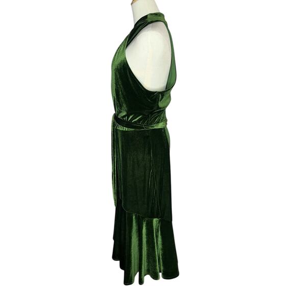 Taylor Women's Velvet Halter Green Asymmetrical Hem Holiday Dress Plus Size 16 - Picture 6 of 11